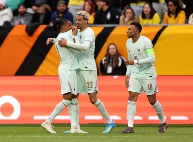 法国热身赛3-1哥伦比亚 战术革新显成效