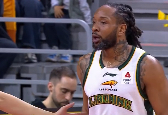 辽宁换帅后强势崛起，广东球迷呼吁杜锋下课