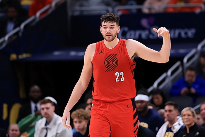 开拓者中锋克林根谈如何限制文班亚马发挥