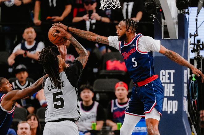 马刺双杀快船登50胜榜 文班亚马创历史盖帽纪录