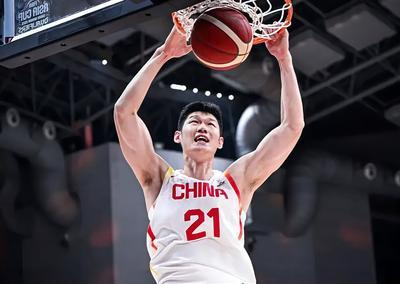 齐鲁德比山东逆转 青岛失利；上海狂胜50分登顶